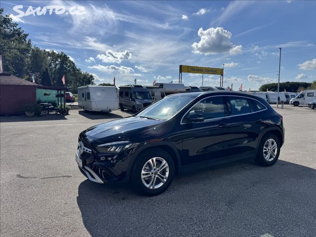 Mercedes GLA